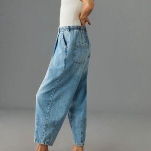 Pilcro Balloon Mid-Rise Tapered Jeans